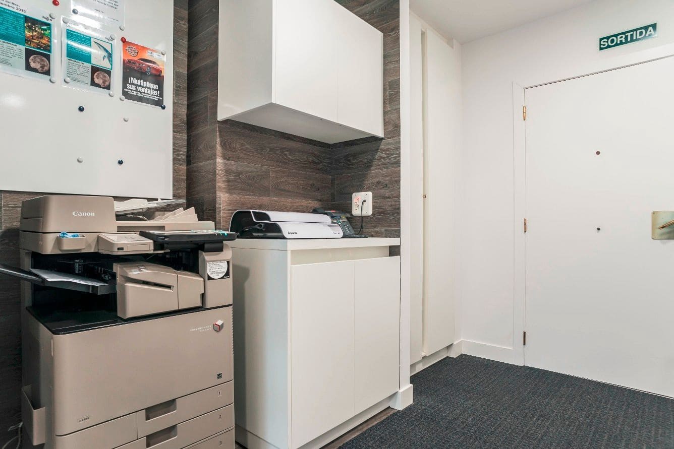 Kantoor te huur in El Prat de Llobregat - € 354 (Ref: 9420798)