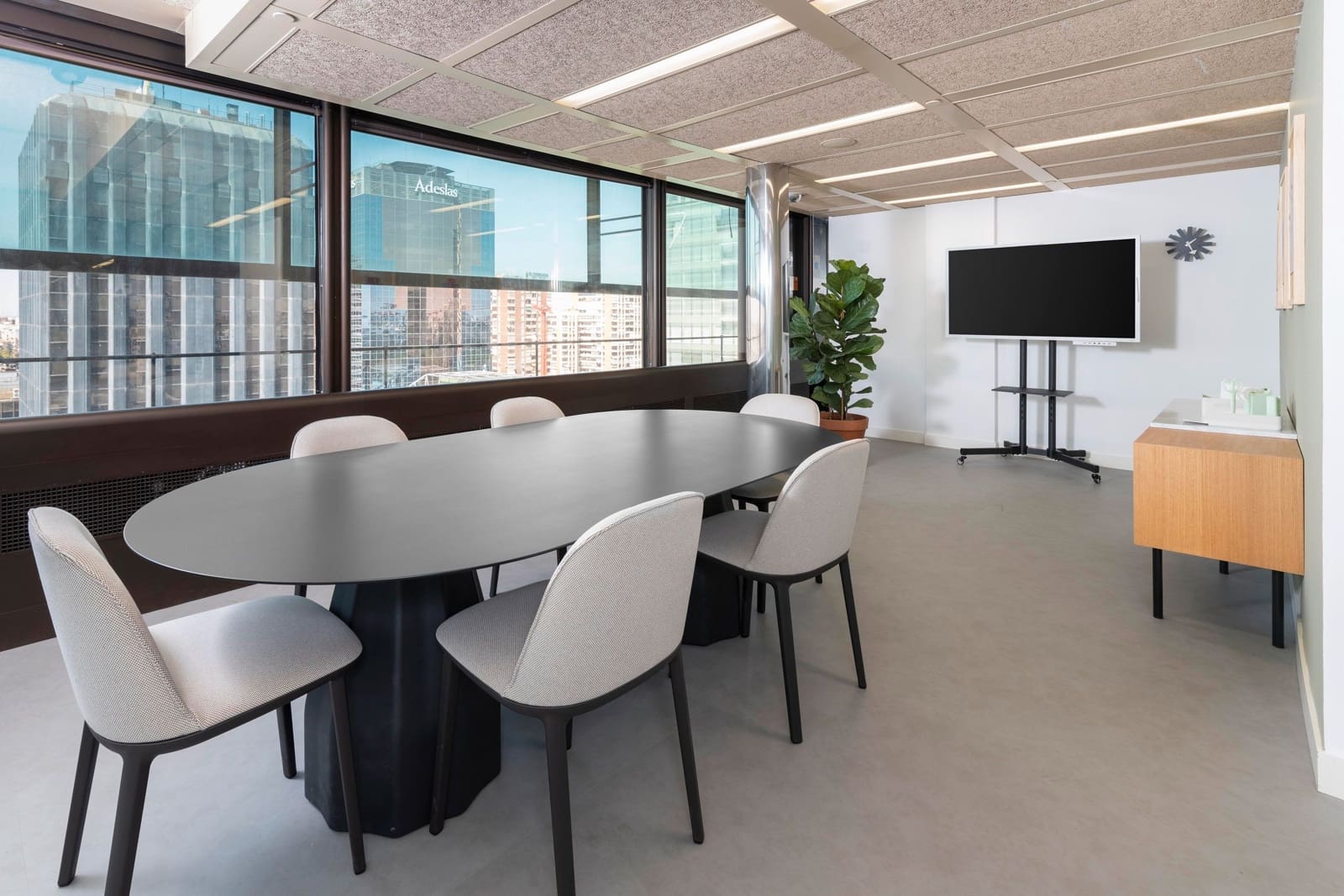 Toimisto vuokrattavana paikassa Madrid kaupunki - 8 788 € (Ref: 9420800)