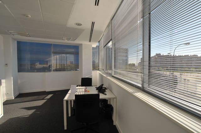 Kontor att hyra i Valdefuentes, Madrid stad - 189 € (Ref: 9420813)