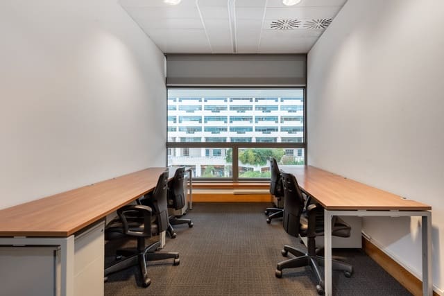 Office for rent in El Raval, Barcelona city - € 1,639 (Ref: 9420814)