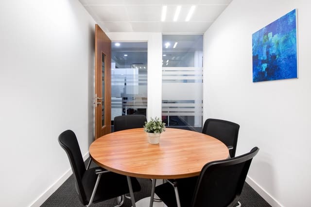 Office for rent in Hostafrancs, Barcelona city - € 1,129 (Ref: 9420818)