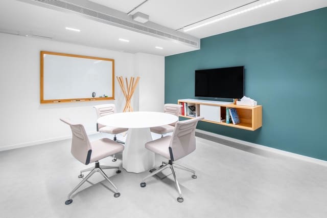 Office for rent in Rios Rosas, Madrid city - € 1,159 (Ref: 9420833)