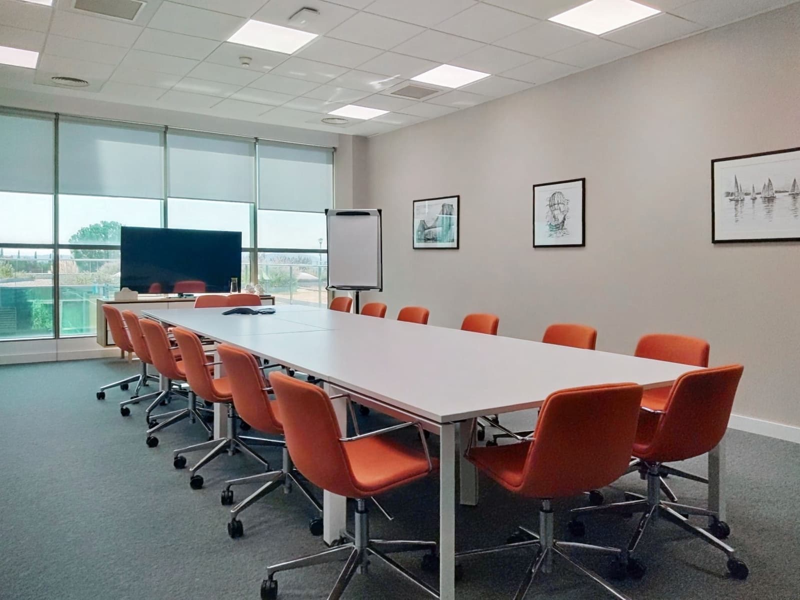 Office for rent in Sant Cugat del Valles - € 189 (Ref: 9420884)