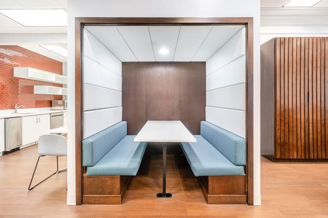 Office for rent in El Raval, Barcelona city - € 209 (Ref: 9420885)