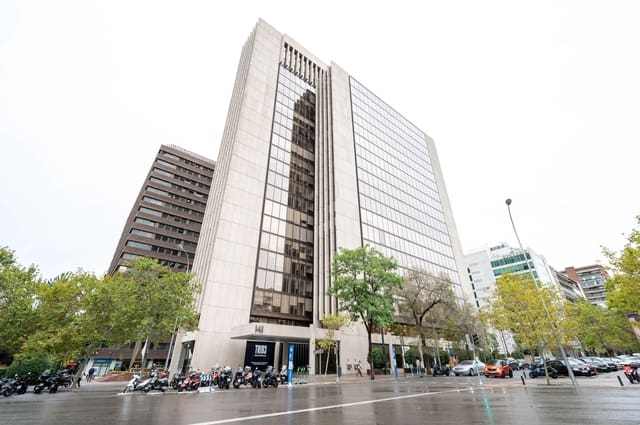 Office for rent in Castillejos, Madrid city - € 849 (Ref: 9420890)