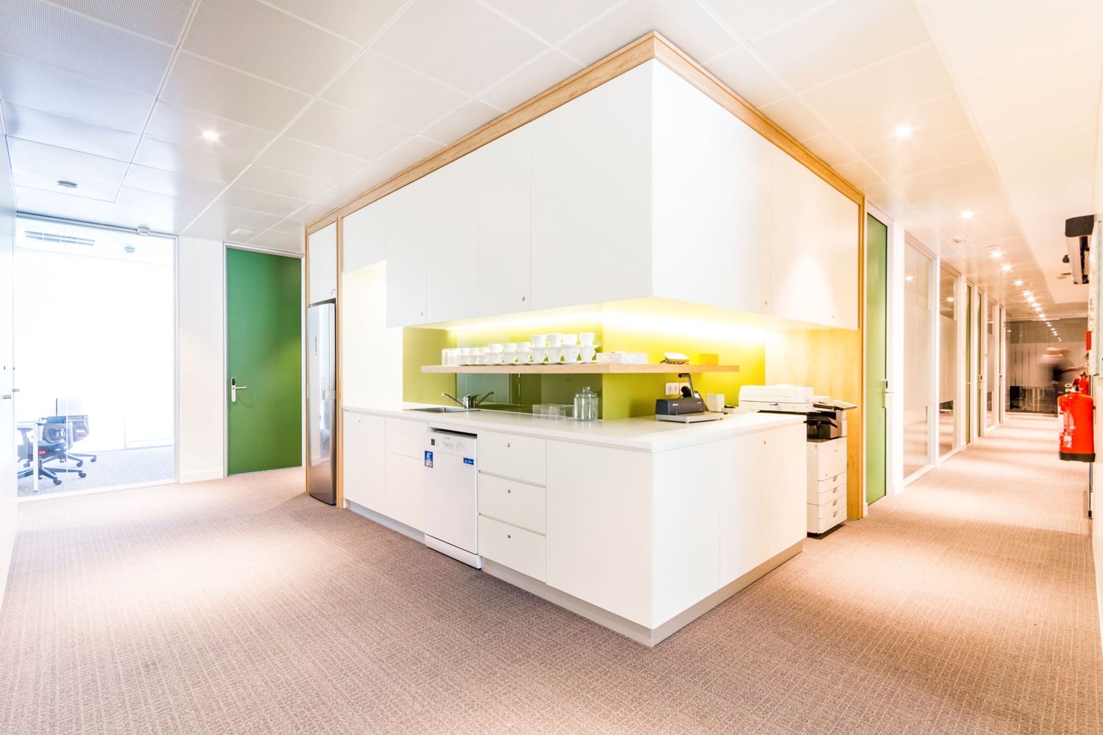 Kontor til leie i Madrid by - € 6 208 (Ref: 9420905)