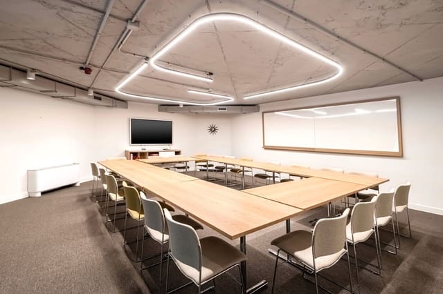 Ufficio da affittare in L'Antiga Esquerra de L'Eixample, Barcelona città - 779 € (Rif: 9420929)