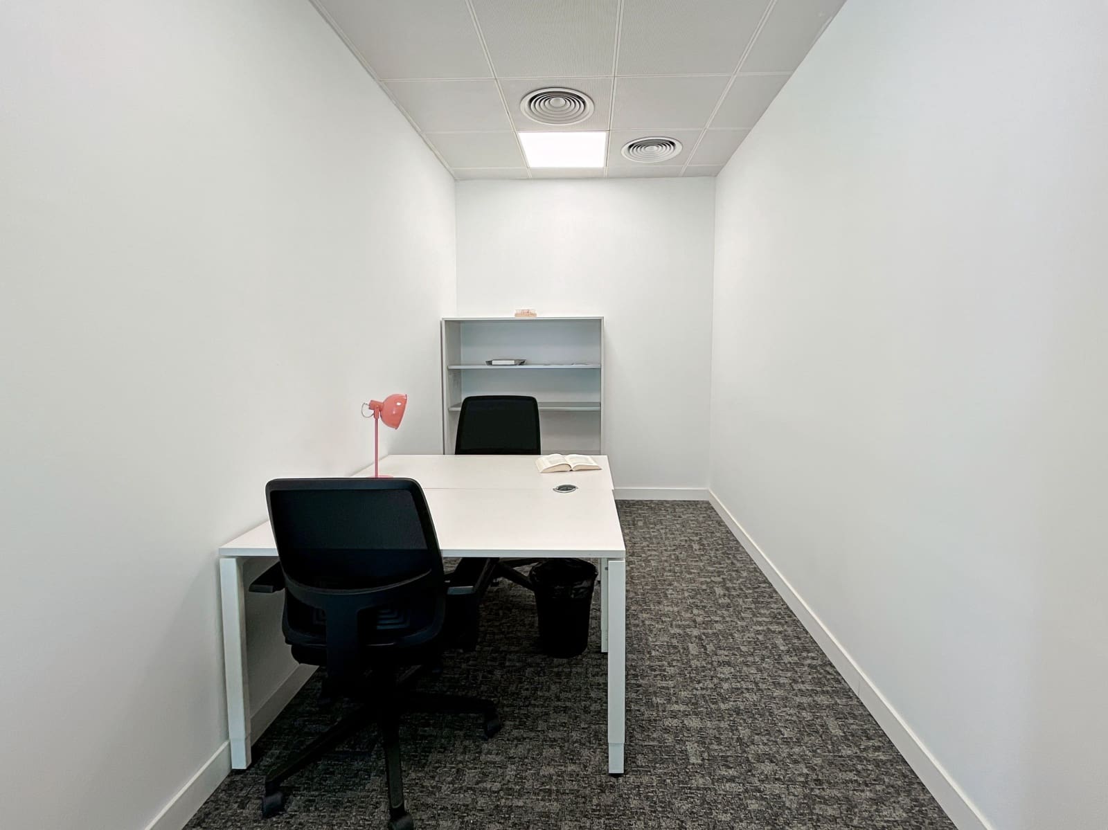 Kantoor te huur in Barcelona stad - € 929 (Ref: 9420946)