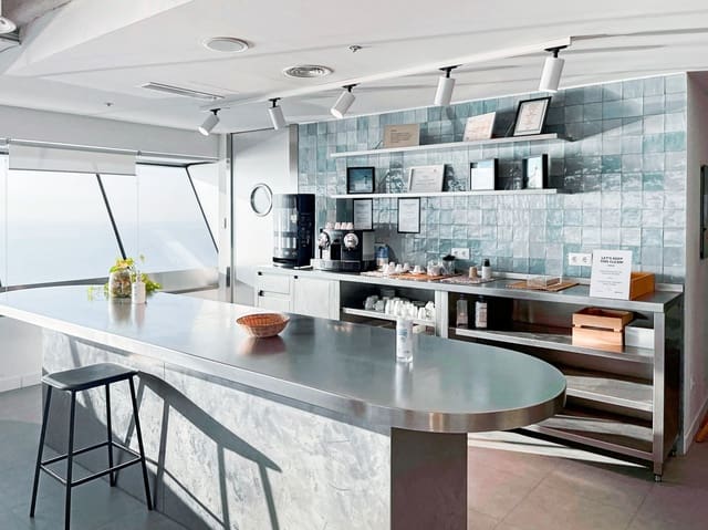 Kontor til leie i La Vila Olímpica del Poblenou, Barcelona by - € 2 499 (Ref: 9420948)