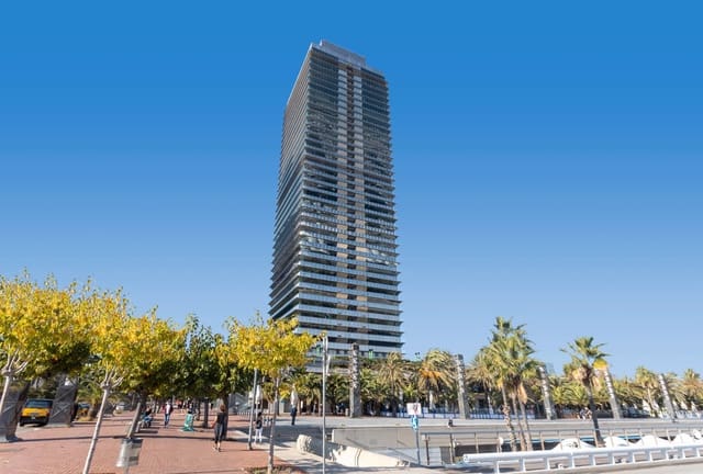 Kontor til leie i La Vila Olímpica del Poblenou, Barcelona by - € 2 499 (Ref: 9420948)