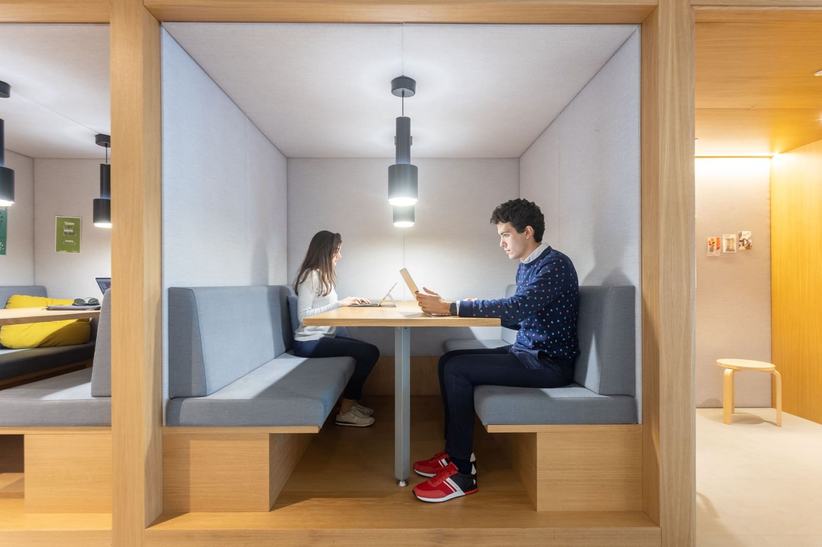 Kontor til leie i Barcelona by - € 2 499 (Ref: 9420948)