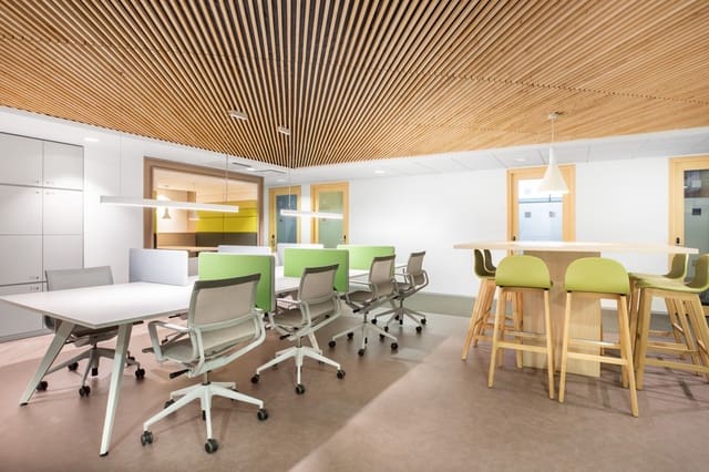 Office for rent in Cornellà de Llobregat - € 369 (Ref: 9420958)