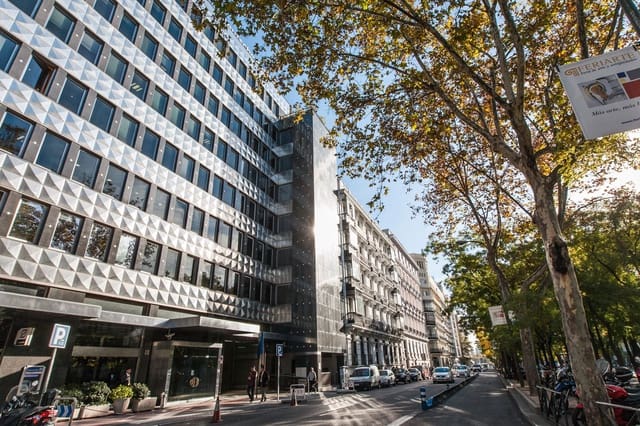 Kontor til leie i Recoletos, Madrid by - € 189 (Ref: 9420961)