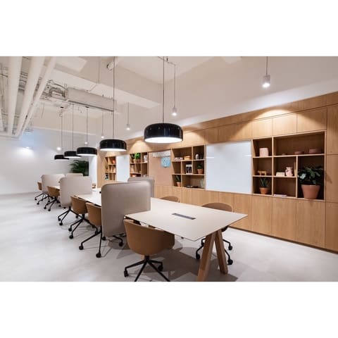 Kontor til leie i Palos de Moguer, Madrid by - € 189 (Ref: 9420962)