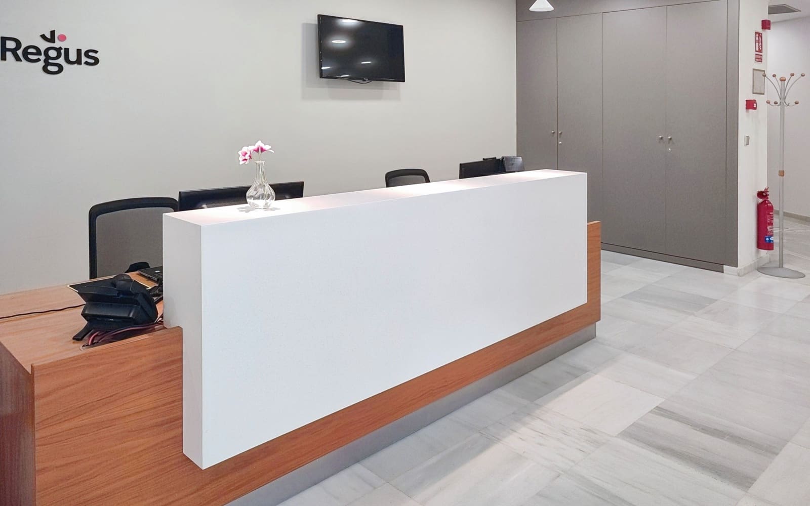 Office for rent in Valencia city - € 3,248 (Ref: 9420968)