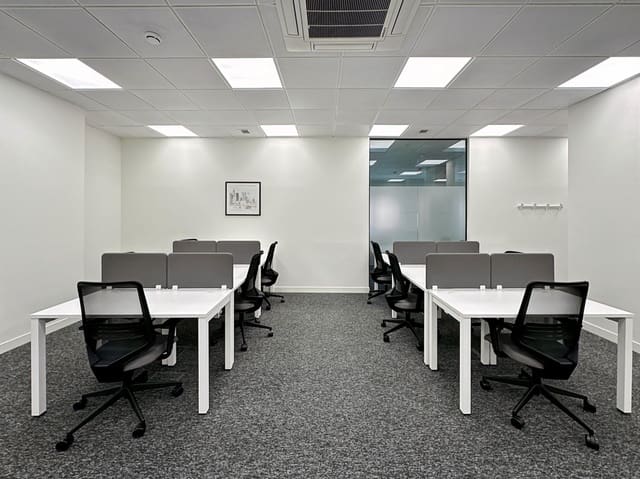 Ufficio da affittare in Valverde, Madrid città - 369 € (Rif: 9421010)