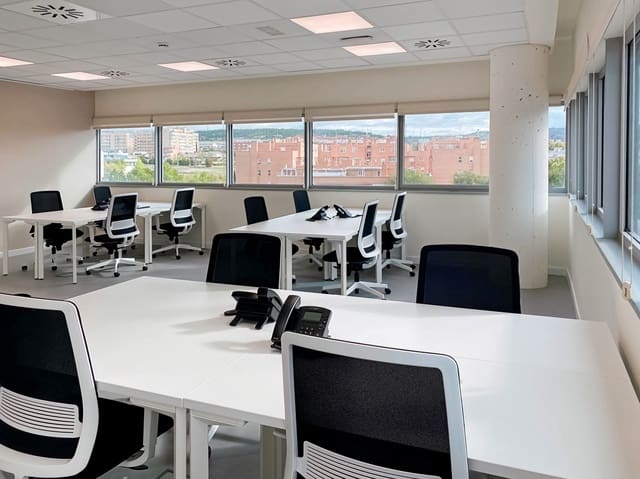 Office for rent in Rivas-Vaciamadrid - € 759 (Ref: 9421016)