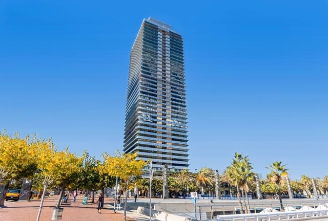 Kontor til leie i La Vila Olímpica del Poblenou, Barcelona by - € 887 (Ref: 9421021)