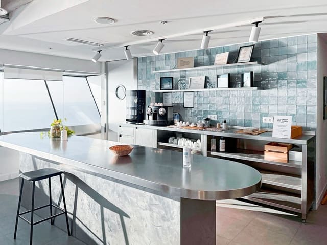 Kontor til leie i La Vila Olímpica del Poblenou, Barcelona by - € 887 (Ref: 9421021)