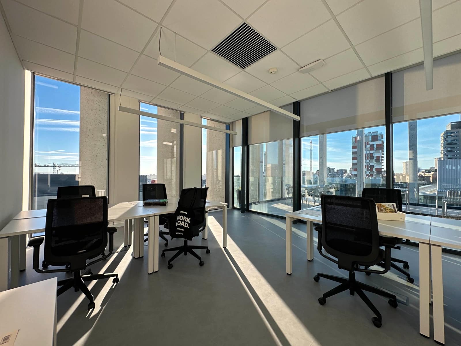 Office for rent in Madrid city - € 3,589 (Ref: 9421035)