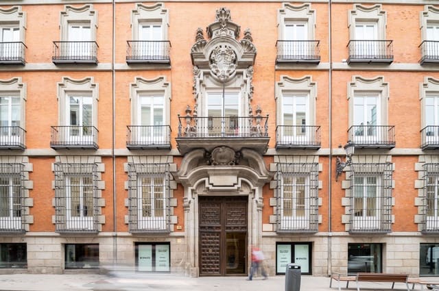 Kontor til leje i Cortes, Madrid by - € 1.879 (Ref: 9421059)