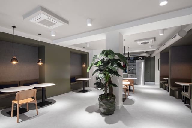 Kantoor te huur in Centro Urbano, Oviedo - € 219 (Ref: 9421072)