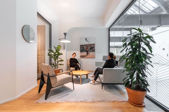 Office for rent in El Poblenou, Barcelona city - € 189 (Ref: 9421074)