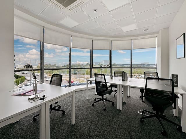 Ufficio da affittare in Valverde, Madrid città - 2.408 € (Rif: 9421079)