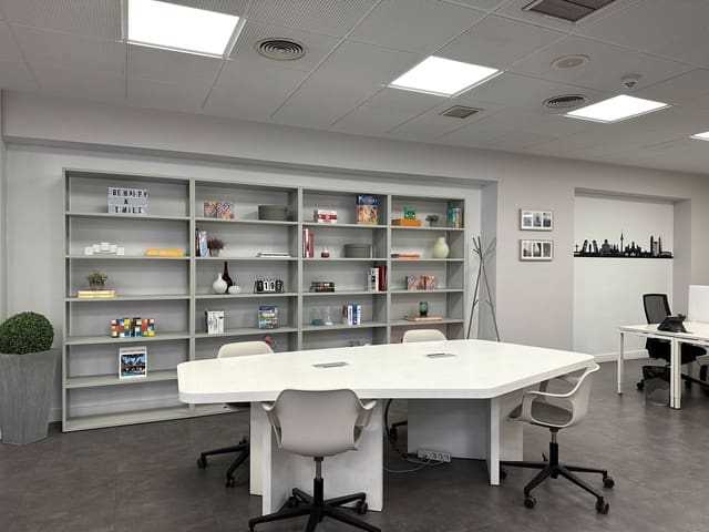 Ufficio da affittare in Castellana, Madrid città - 999 € (Rif: 9421096)