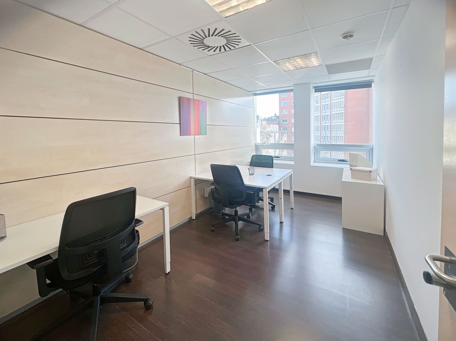 Kontor til leie i Madrid by - € 254 (Ref: 9421097)