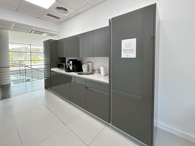 Biuro do wynajęcia w Parque Tecnológico, Miasto Málaga - 129 € (Ref: 9421099)