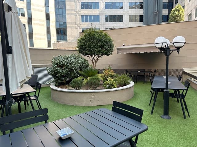 Biuro do wynajęcia w Castellana, Miasto Madryt - 489 € (Ref: 9421103)