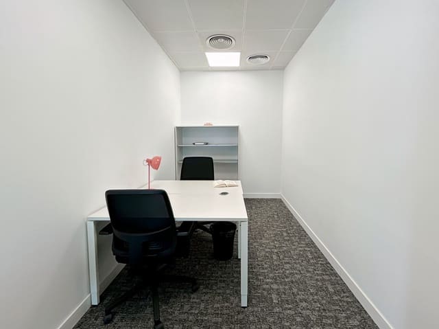 Office for rent in Les Tres Torres, Barcelona city - € 1,139 (Ref: 9421105)