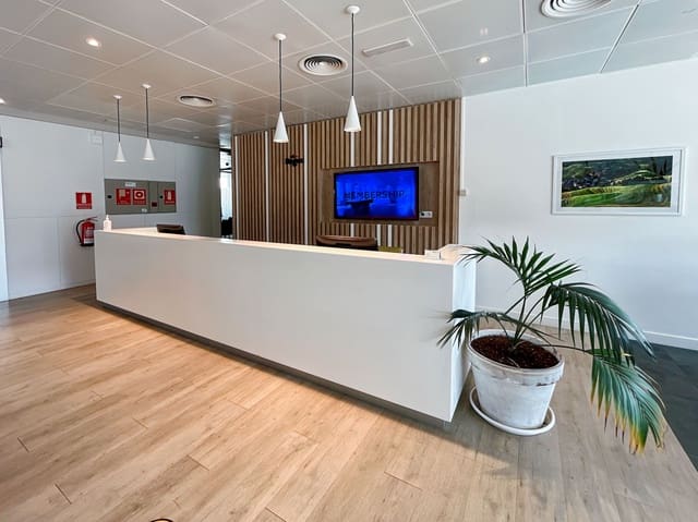 Büro zu vermieten in Les Tres Torres, Barcelona Stadt - 599 € (Ref: 9421107)