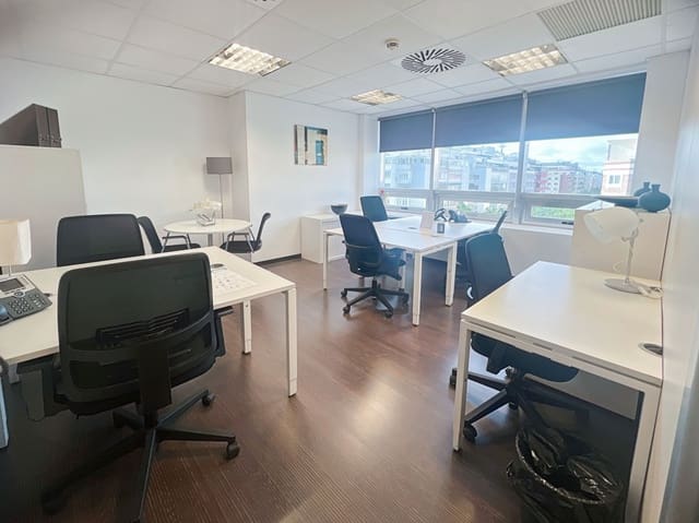 Kontor til leie i El Viso, Madrid by - € 1 669 (Ref: 9421108)