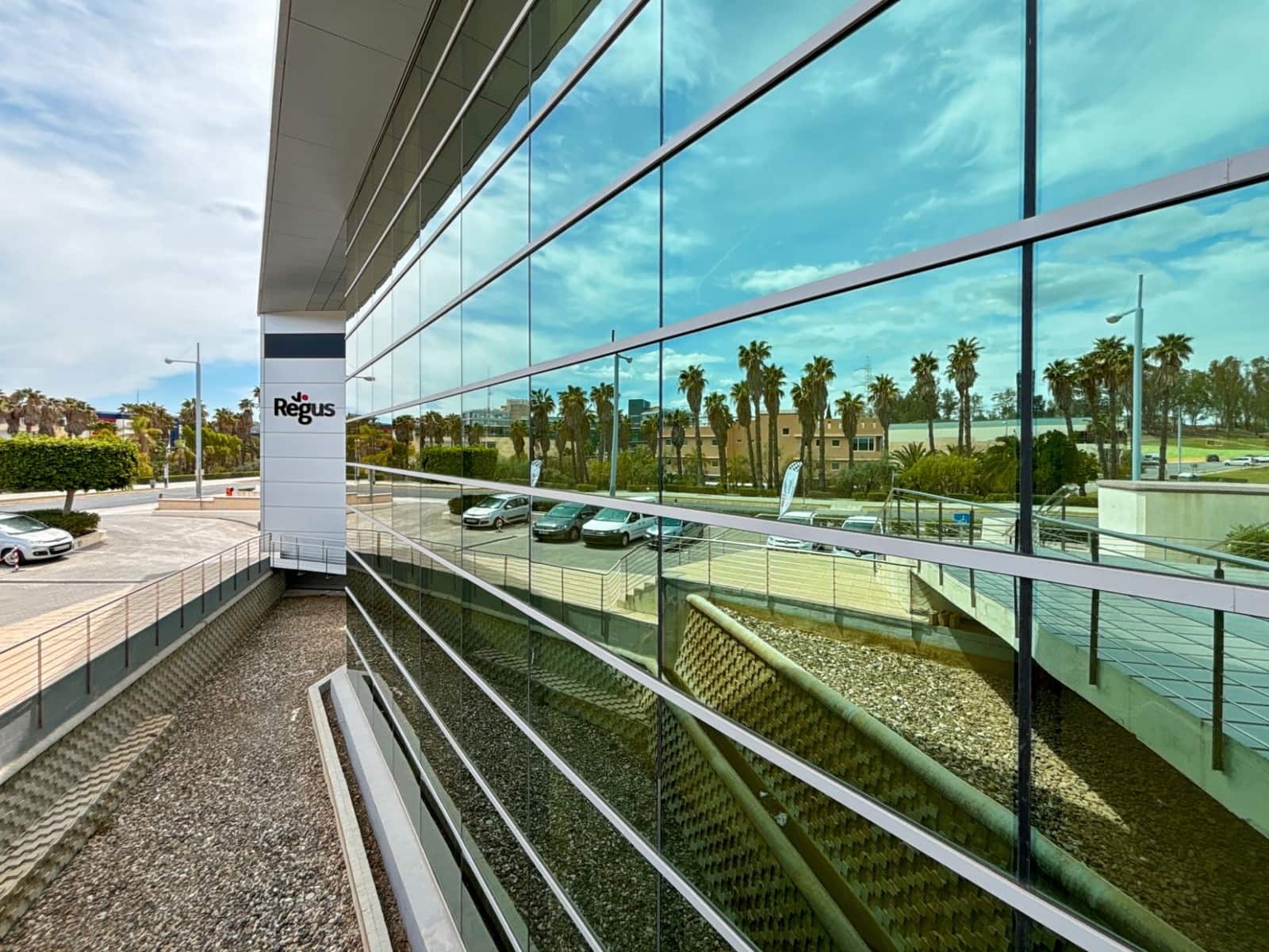 Office for rent in Malaga city - € 2,088 (Ref: 9421119)