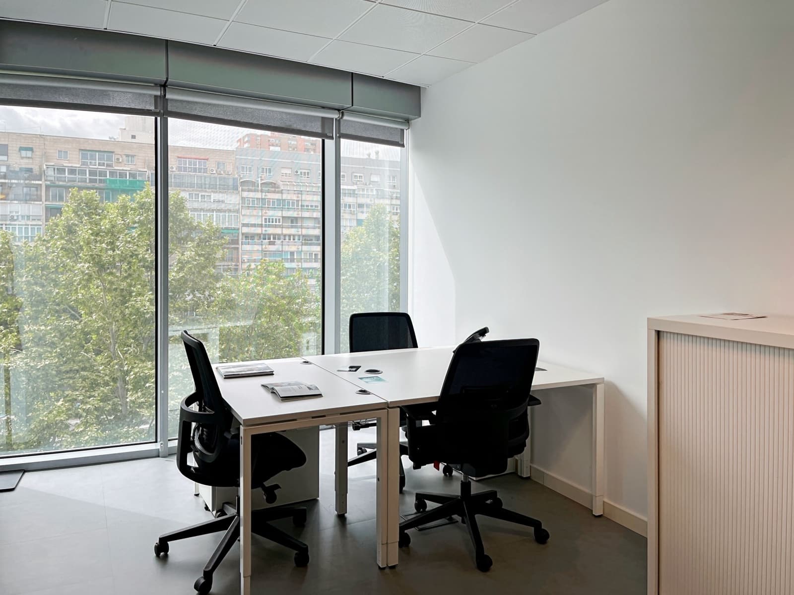 Bureau à louer à Madrid ville - 1 129 € (Ref: 9421139)