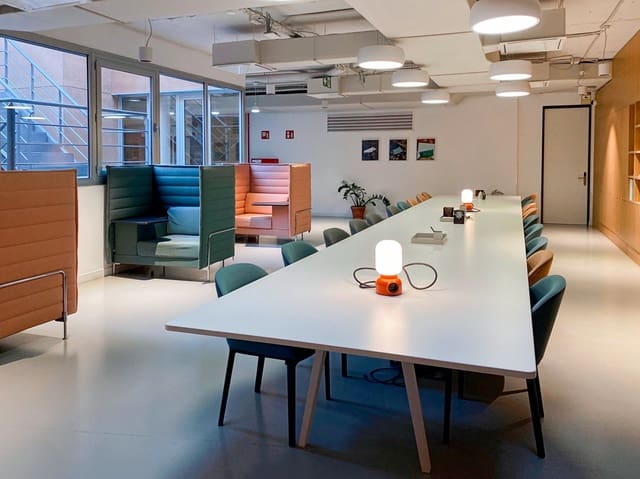 Bureau à louer à El Poblenou, Barcelone ville - 599 € (Ref: 9421153)