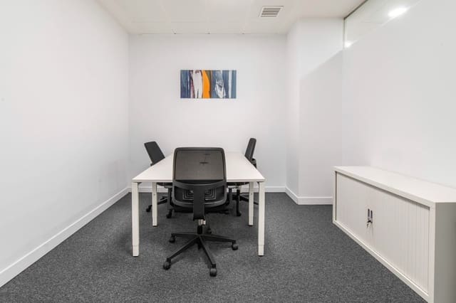 Kontor til leie i Castellana, Madrid by - € 189 (Ref: 9421155)