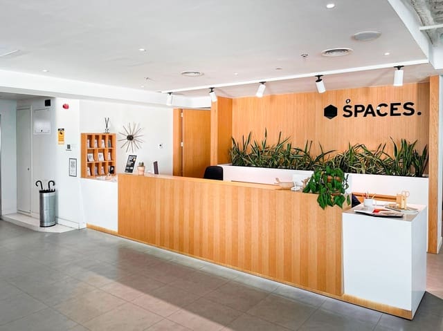 Kontor til leie i La Vila Olímpica del Poblenou, Barcelona by - € 1 143 (Ref: 9421178)