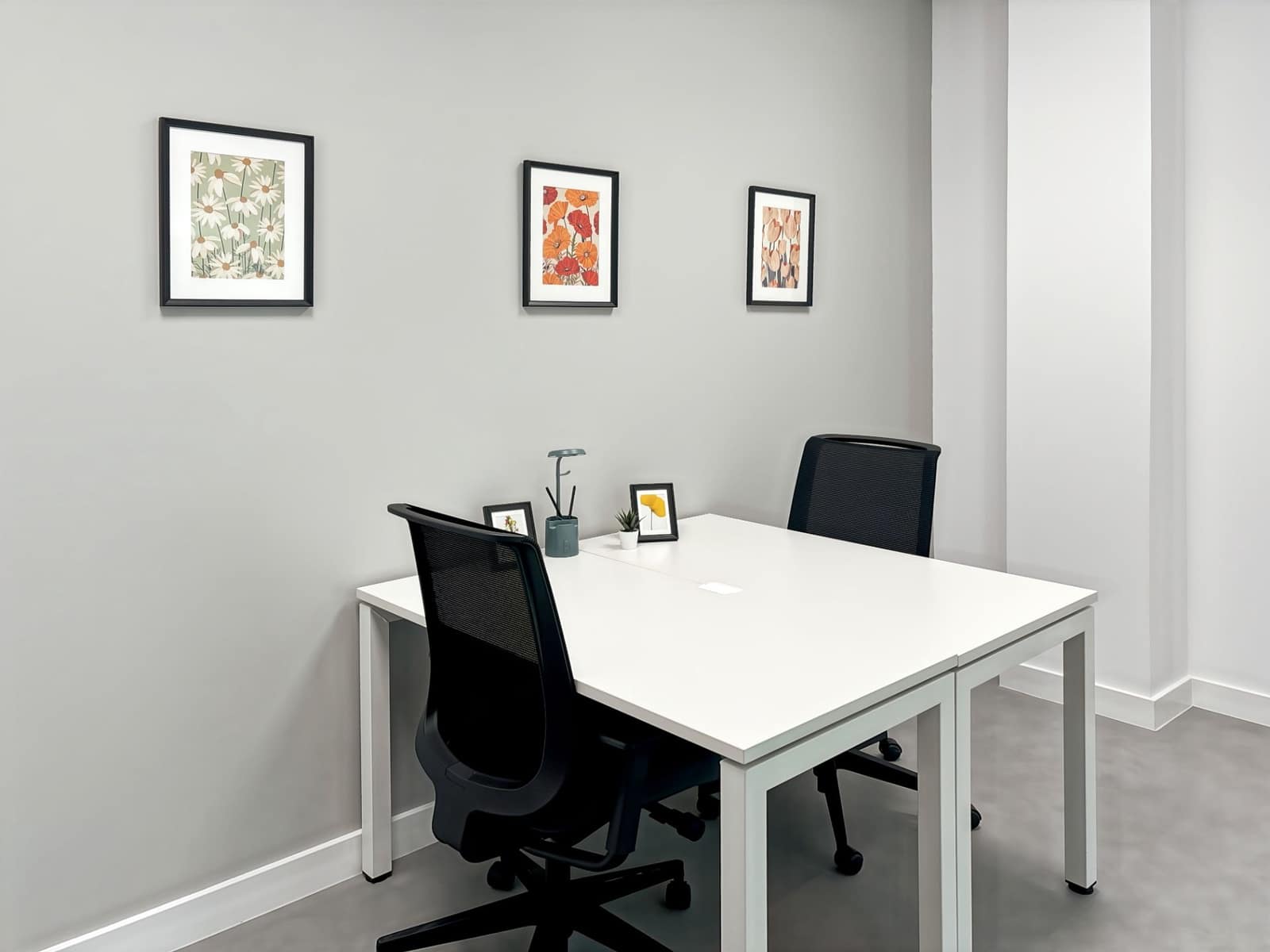 Office for rent in Camas - € 249 (Ref: 9421182)