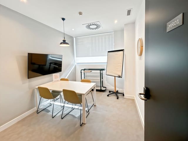 Toimisto vuokrattavana paikassa Camas - 2 697 € (Ref: 9421184)