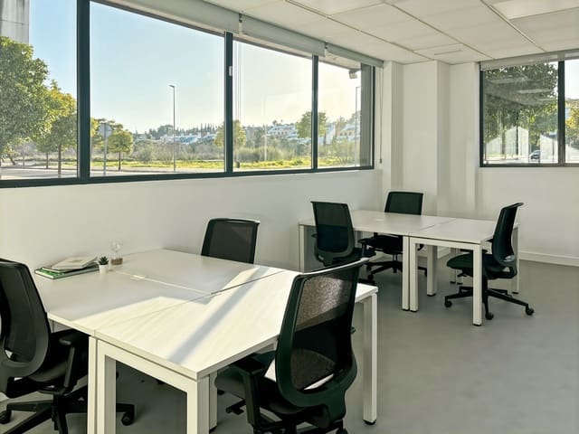 Biuro do wynajęcia w Camas - 369 € (Ref: 9421185)