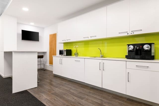 Oficina en Las Rozas de Madrid en alquiler - 11.306 € (Ref: 9421195)