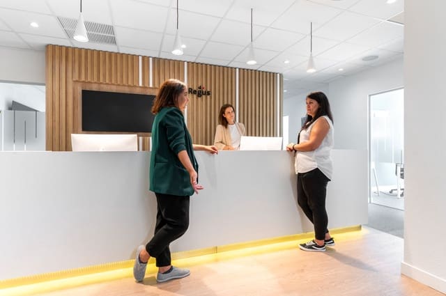 Oficina en Toledo ciudad en alquiler - 13.683 € (Ref: 9421200)