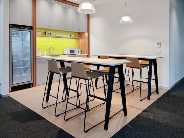 Office for rent in Zaragoza city - € 14,156 (Ref: 9421213)