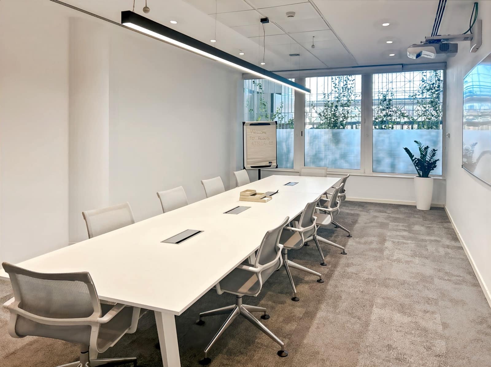 Kontor til leie i Madrid by - € 15 045 (Ref: 9421251)