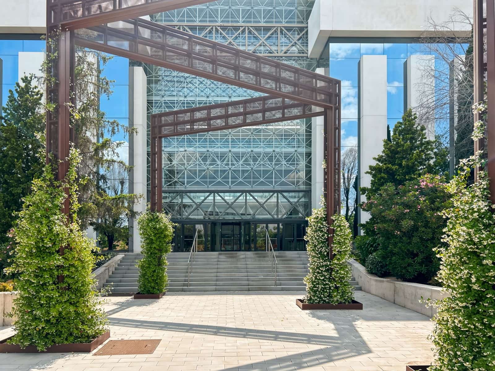 Kontor til leie i Madrid by - € 15 045 (Ref: 9421251)