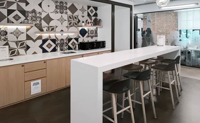 Toimisto vuokrattavana paikassa Imperial, Madrid kaupunki - 16 386 € (Ref: 9421257)