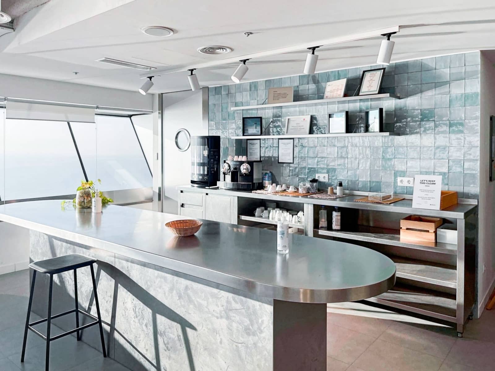 Office for rent in Barcelona city - € 31,166 (Ref: 9421258)